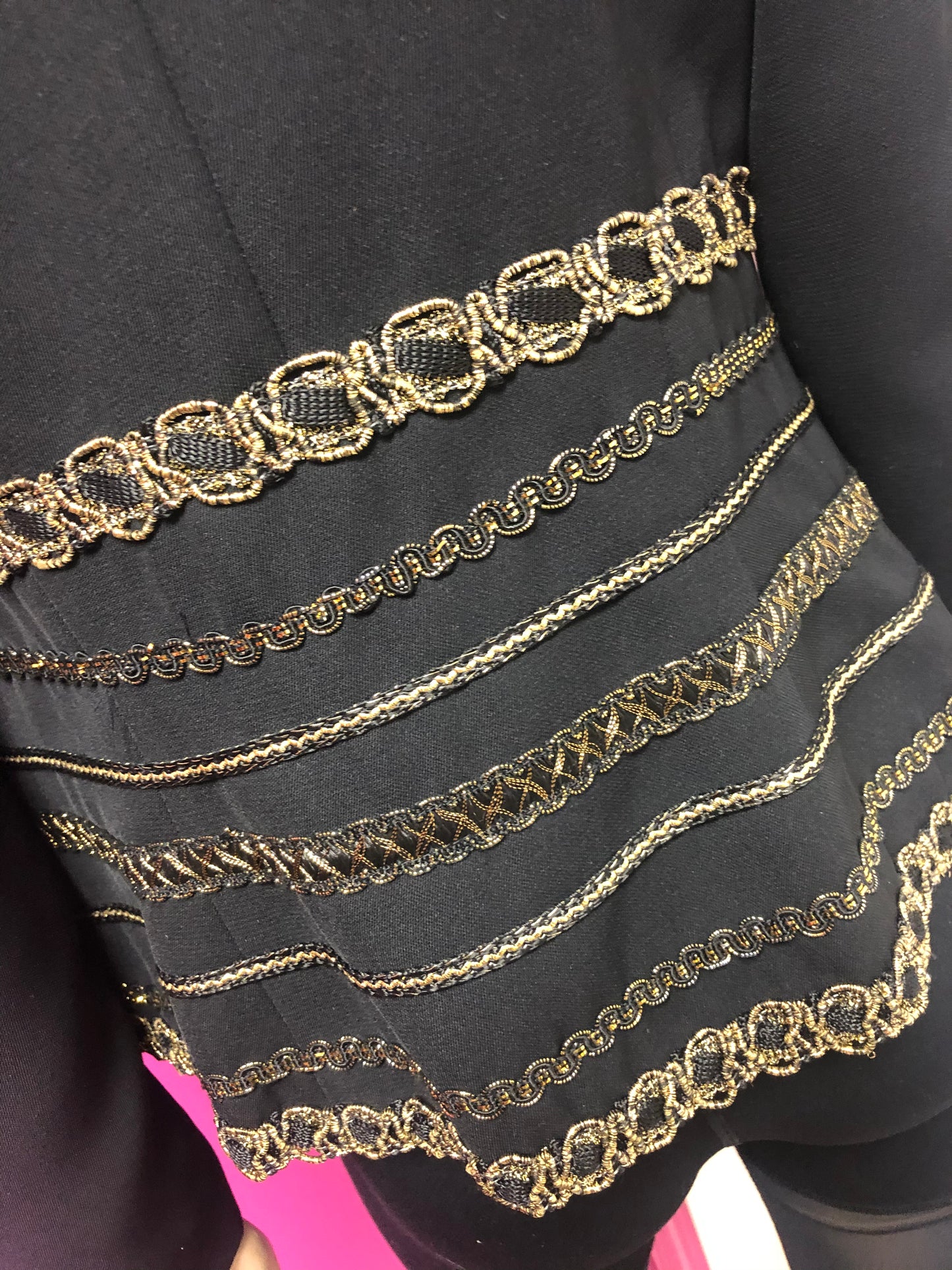 Vintage Pretty Embellished Blazer Size L